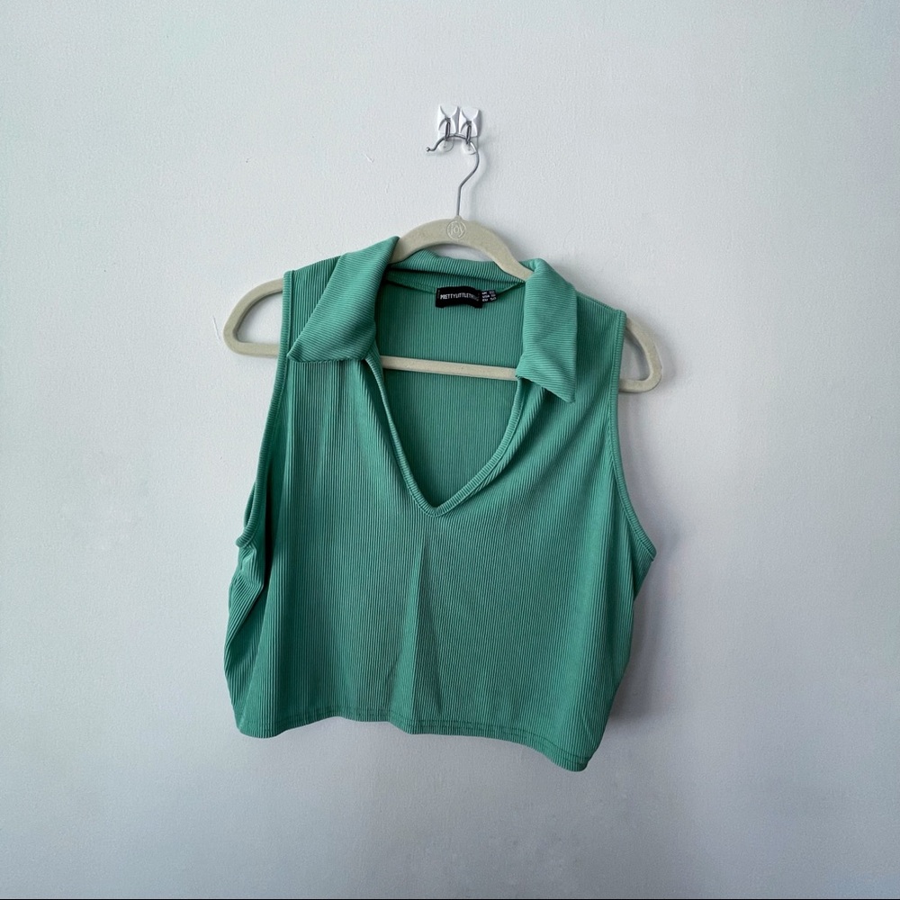 🪐Pretty Little Things Collared Green Top in 18US🪐